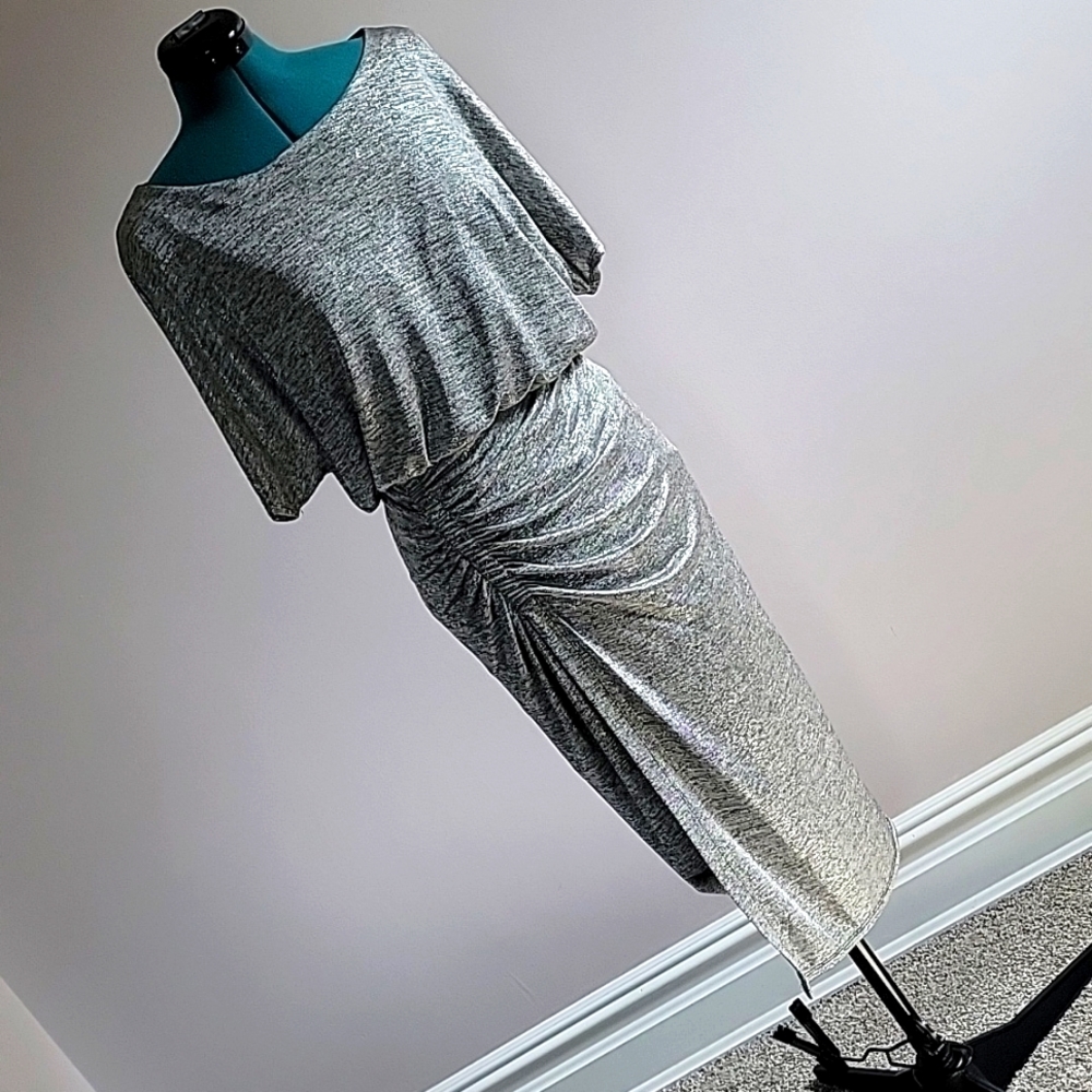 Silver jersey mettalic roughed Dress. Size M